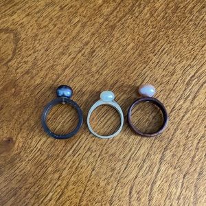 Pearl rings - stacked